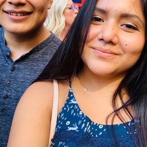 Meet your Posher, Ana